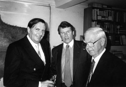 Barry Humphries, Denis Savill and Arthur Boyd at Savill Galleries 1993 exhibition of Arthur Boyd’s work.
